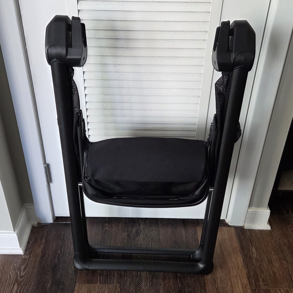 Nuna SWIV & TRIV Series Bassinet Stand - Picture 7 of 10